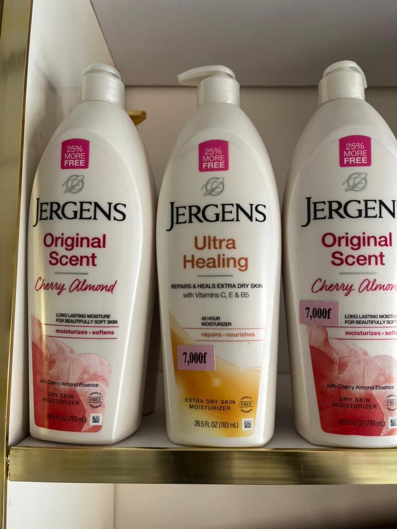 Jergens Original Scent Cherry Almond hydratant longue durée, flacon 783 ml, 25% plus gratuit