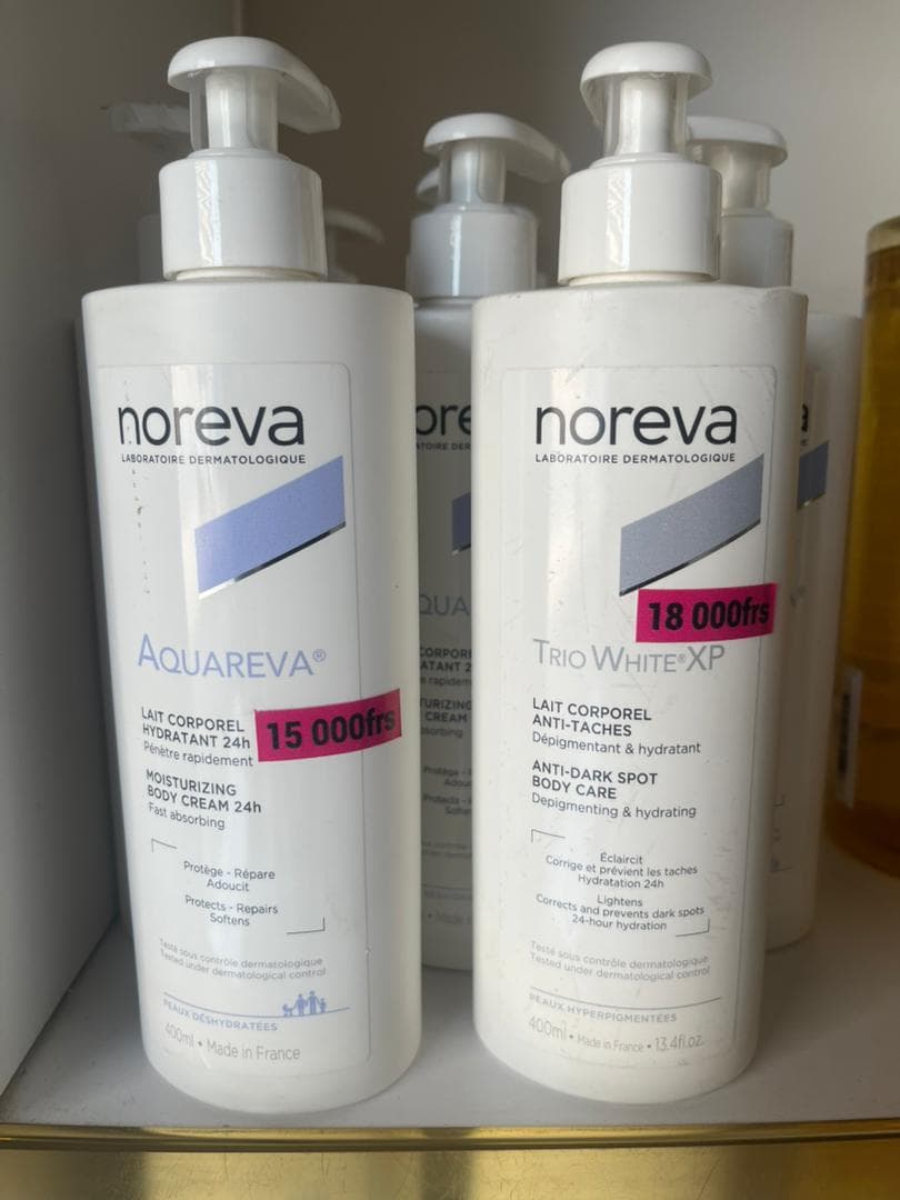 Noreva Aquareva lait corporel hydratant 24h peaux déshydratées, flacon pompe 400 ml